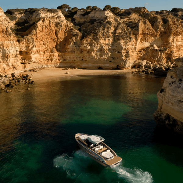 Boat in Algarve Coat_Vila vita Parc